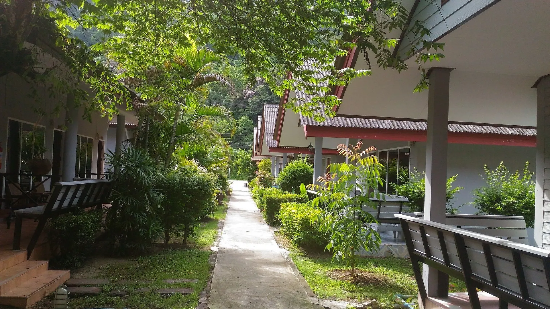 Baahra Bungalows 코란타 호텔
